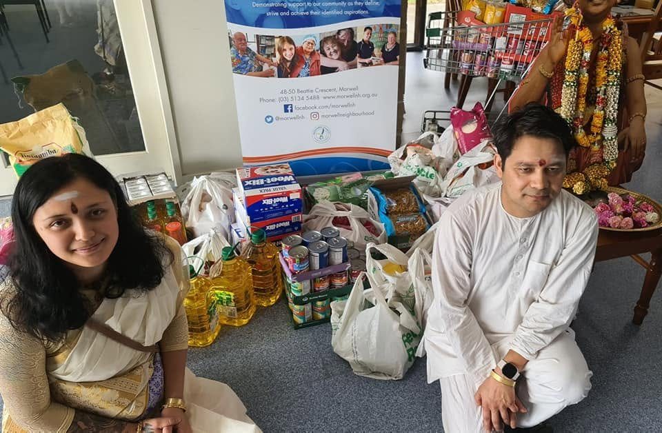 KAILASA devotees delivering food donations to Morwell Neighbourhood House